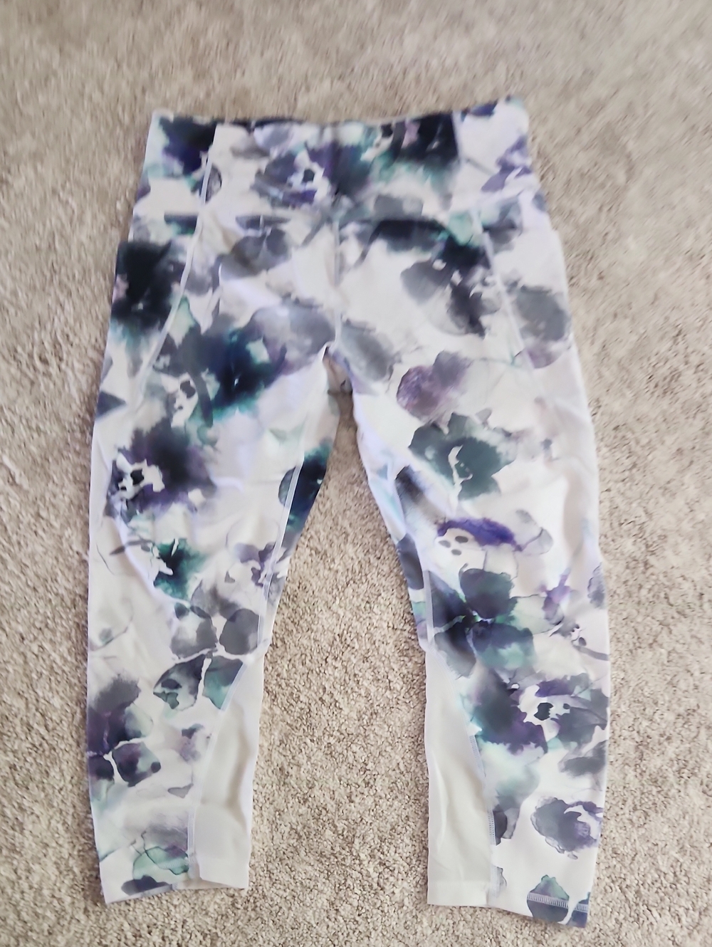 Athleta Women Floral Print White & Purple Active Leggings
